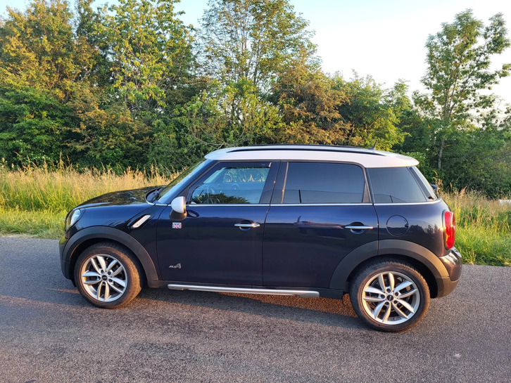 Mini Countryman R60 Cooper ALL4 in Top Zustand Mini Mini Countryman R60 1.6i Cooper ALL4