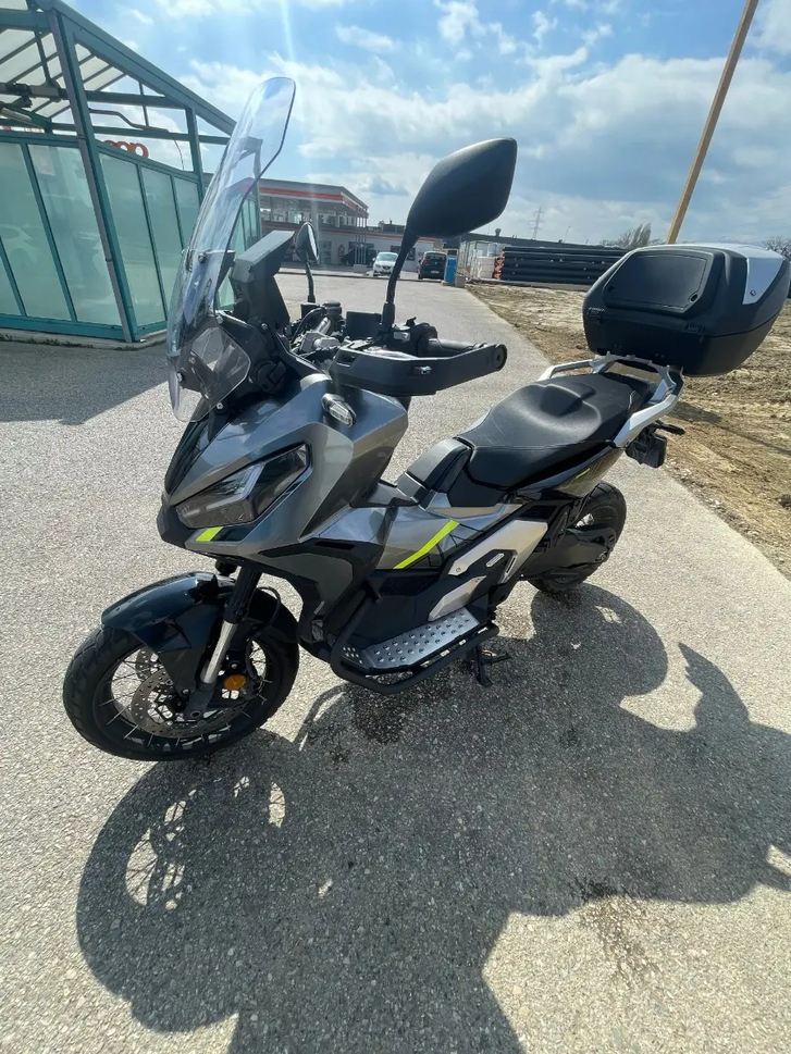 Honda X-ADV 750 35kW günstig zu verkaufen HONDA HONDA X-ADV 750 (35kW)