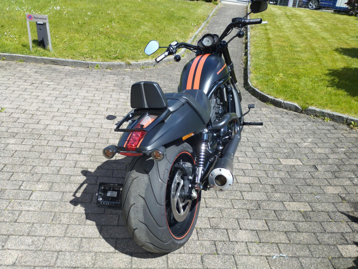 HARLEY-DAVIDSON VRSCDX 1250 Night Rod zu verkaufen HARLEY-DAVIDSON HARLEY-DAVIDSON VRSCDX 1250 V-Rod Night Rod Special