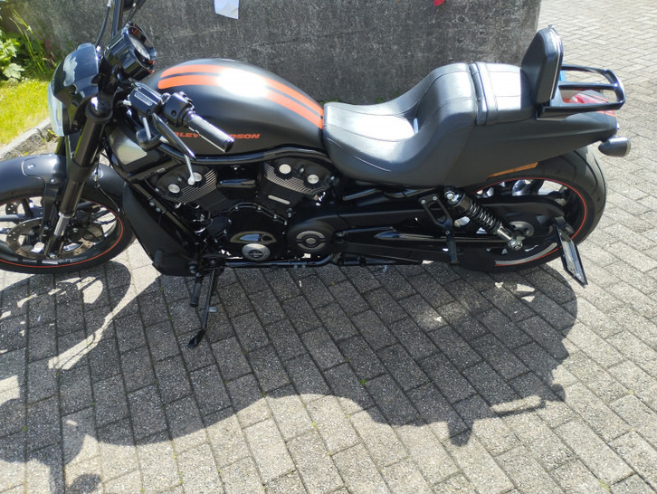 HARLEY-DAVIDSON VRSCDX 1250 Night Rod zu verkaufen HARLEY-DAVIDSON HARLEY-DAVIDSON VRSCDX 1250 V-Rod Night Rod Special