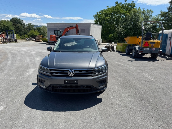VW Tiguan 2.0 TSI Comfortline DSG - Top Zustand VW VW Tiguan 2.0 TSI Comfortline DSG