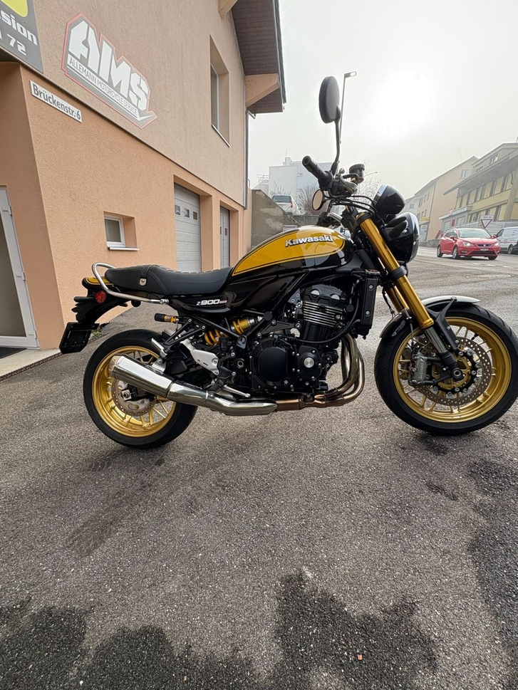 KAWASAKI  Z 900 RS SE