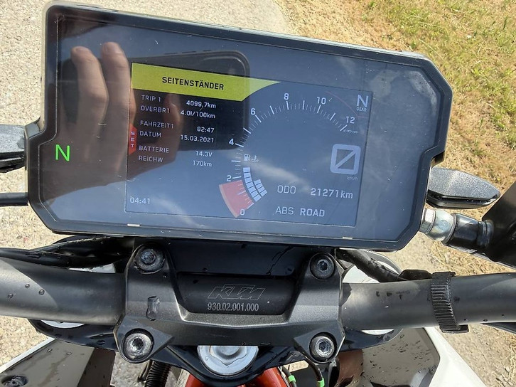 KTM 390 Duke ABS, Top Zustand, nur 22.000 km KTM KTM 390 Duke ABS