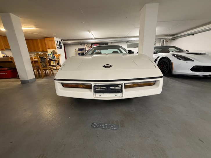 Chevrolet Corvette 5.7 - Sportwagen in Top-Zustand Chevrolet Chevrolet Corvette 5.7