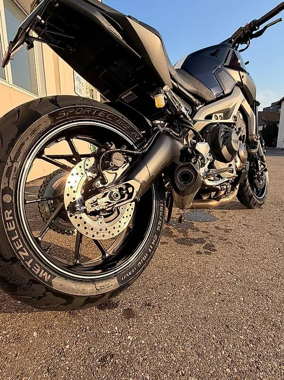 Yamaha MT-09 ABS - Perfekter Zustand, jetzt kaufen! YAMAHA YAMAHA MT-09 ABS