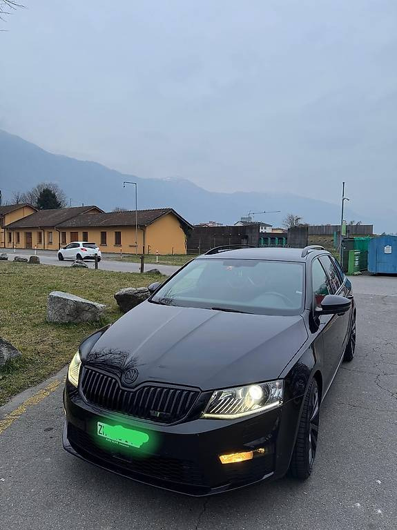 Skoda Octavia Combi 2.0 TDI 184 RS DSG Skoda Octavia Combi 2.0 TDI 184 RS DSG