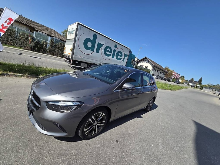 Mercedes-Benz B-Klasse W247 B 200 d Mercedes-Benz B-Klasse W247 B 200 d