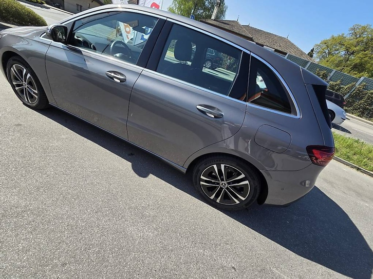 Mercedes-Benz B-Klasse B 200 d - Neuwertig, Vollausstattung Mercedes-Benz Mercedes-Benz B-Klasse W247 B 200 d
