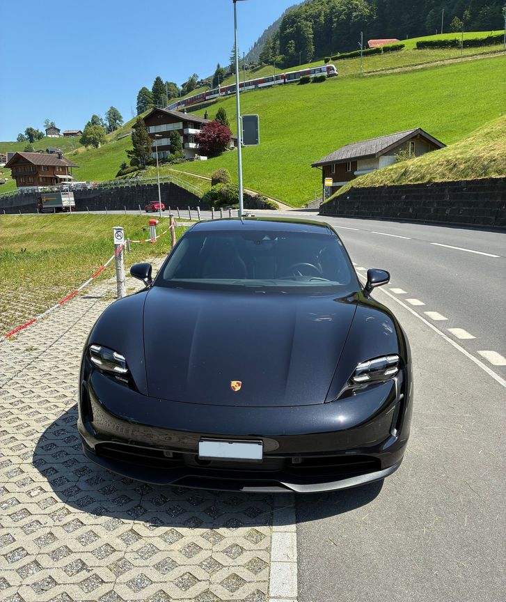 Porsche Taycan 4S mit neuer Batterie zu verkaufen Porsche Porsche Taycan 4S Performance Batterie