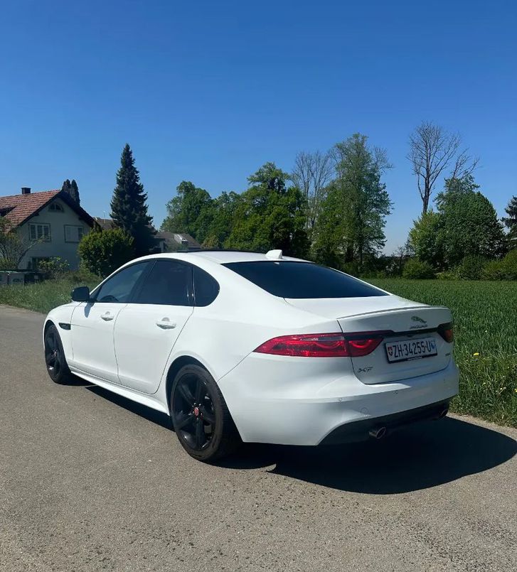Jaguar XF Sportbrake 2.0 T R-Sport in Top-Zustand Jaguar Jaguar XF Sportbrake 2.0 T R-Sport