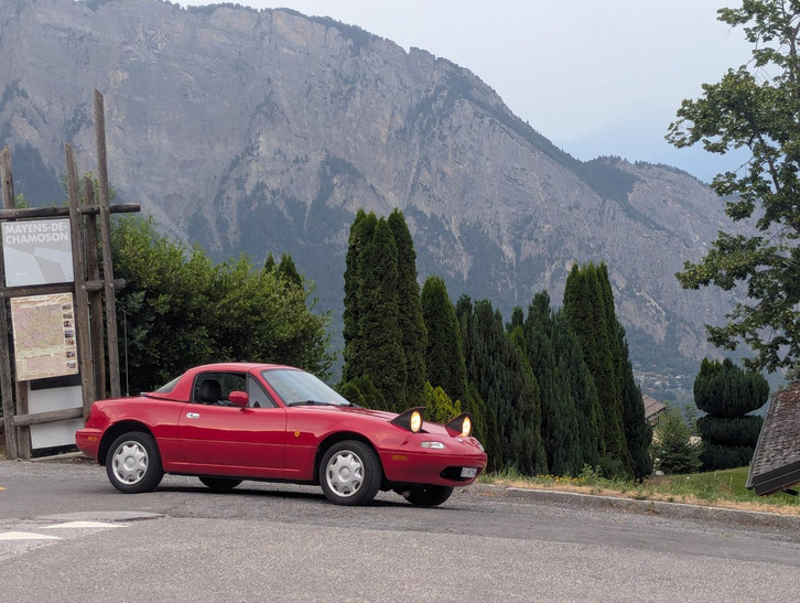 Mazda MX-5 1.6i-16V Mazda MX-5 1.6i-16V