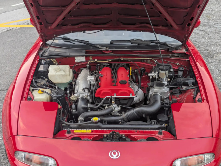 Mazda MX-5 1.6i-16V