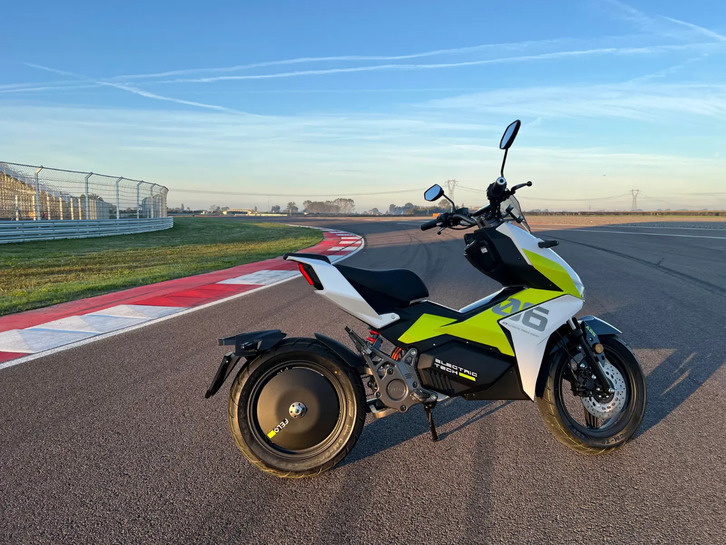ETRIX Felo W06