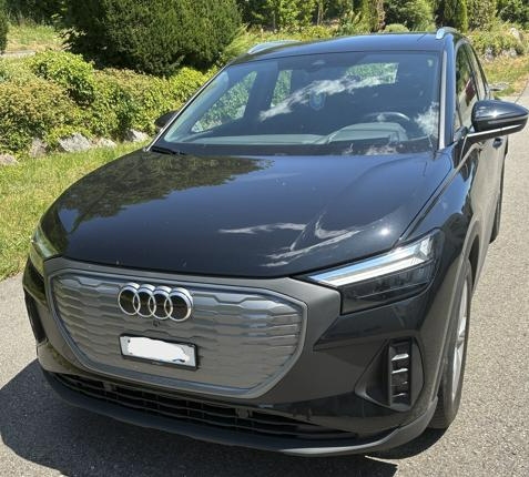 Audi Q4 e-tron 45 quattro Audi Q4 e-tron 45 quattro
