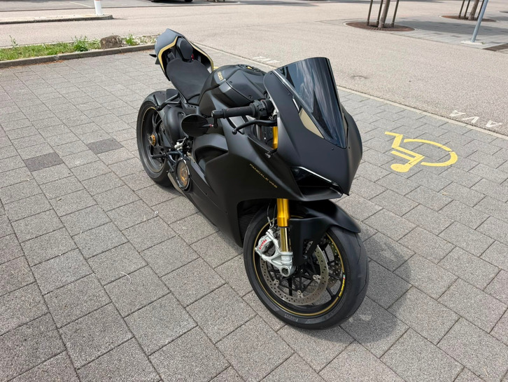 DUCATI Panigale 1103 V4 S