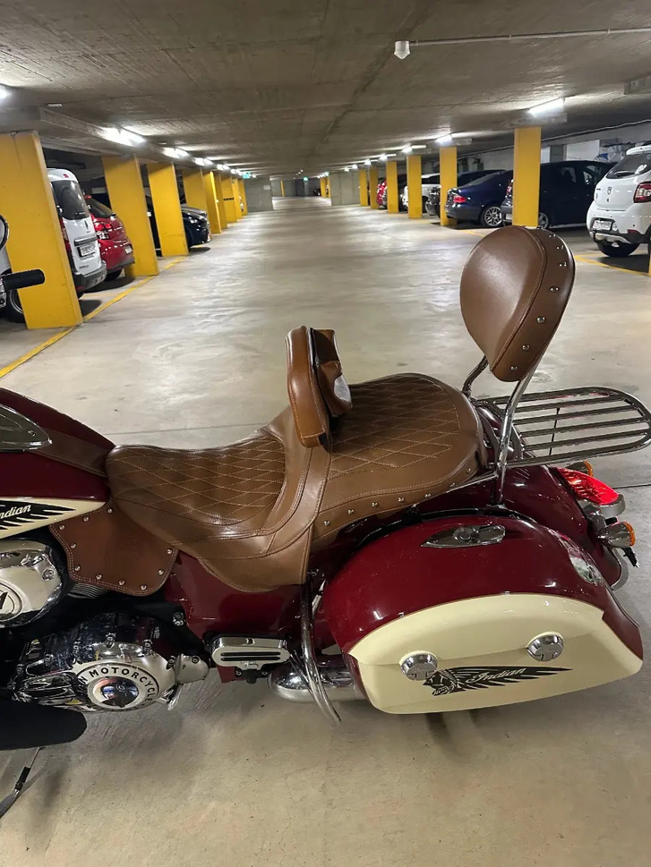 INDIAN Roadmaster