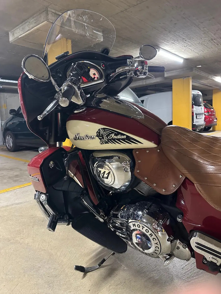 INDIAN Roadmaster