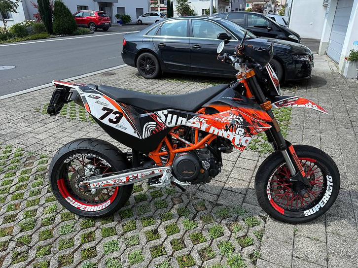 KTM 690 SMC R zu verkaufen - Top Zustand, niedriger Preis KTM KTM 690 SMC R