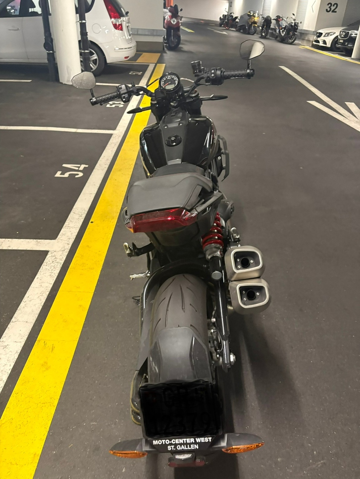 INDIAN FTR 1200