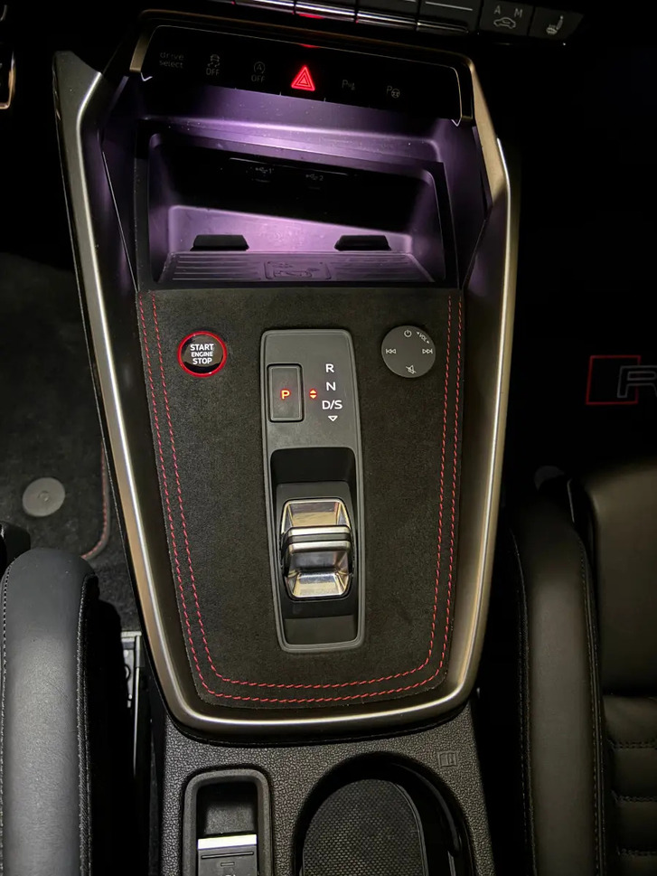 Audi RS3 Limousine 2026 - Leistungsstark & Stilvoll Audi Audi RS3 Limousine 2.5 TFSI quattro S-Tronic
