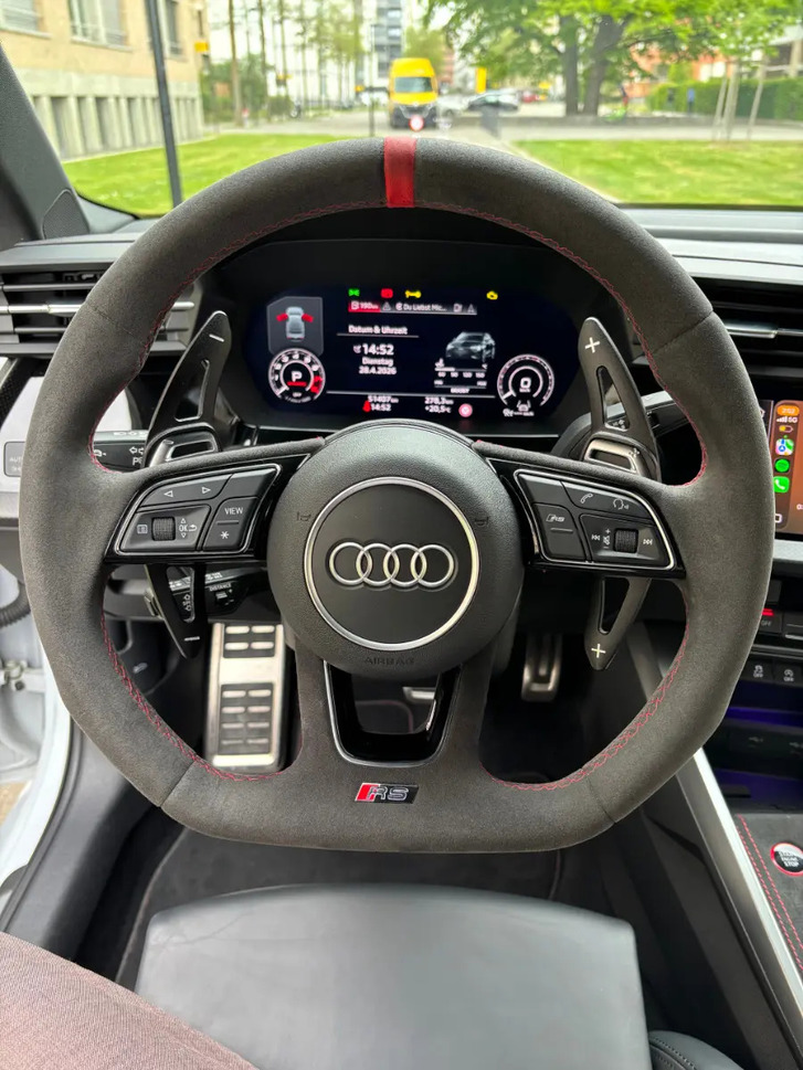 Audi RS3 Limousine 2026 - Leistungsstark & Stilvoll Audi Audi RS3 Limousine 2.5 TFSI quattro S-Tronic