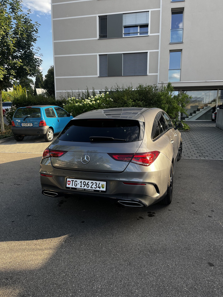 Mercedes-Benz CLA 200 AMG Shooting Brake - Top Zustand Mercedes-Benz Mercedes-Benz CLA-Klasse X118 Shooting Brake CLA 200 AMG Line
