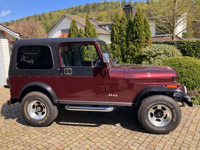 JEEP CJ-7  5.0 V8