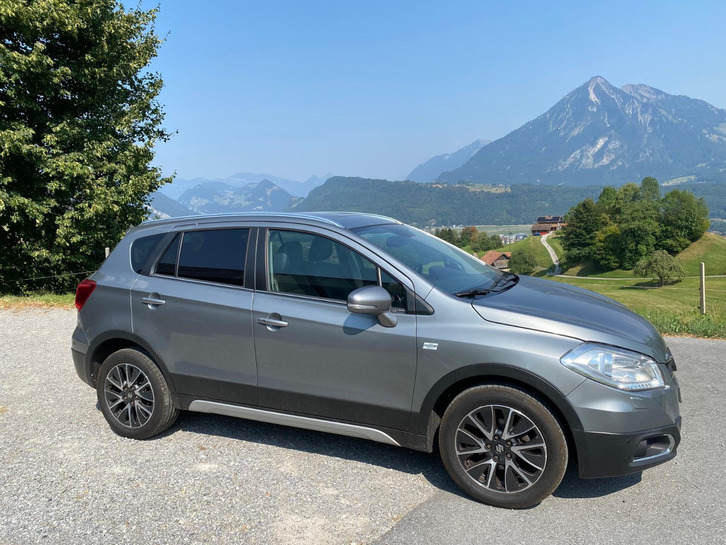 Suzuki SX4 S-Cross 1.4 T Compact Top 4x4 Suzuki SX4 S-Cross 1.4 T Compact Top 4x4