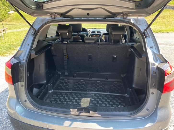 Suzuki SX4 S-Cross 4x4: Panorama, Leder, Navi Suzuki Suzuki SX4 S-Cross 1.4 T Compact Top 4x4