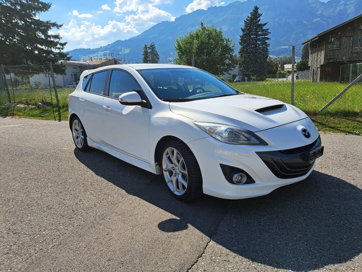 Mazda 3 MPS Turbo Hatchback: Sportlich und Modern Mazda Mazda 3 Hatchback 2.3 DISI Turbo MPS
