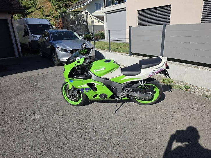 Kawasaki Ninja ZX-6R in Lime Green, gepflegt KAWASAKI KAWASAKI Ninja ZX-6R
