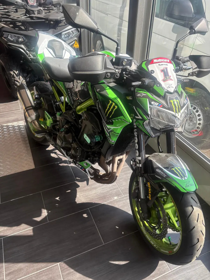 KAWASAKI Z 900