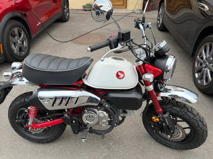 HONDA Z 125 Monkey HONDA Z 125 Monkey