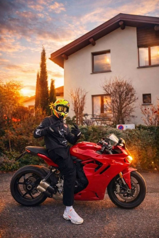 Ducati SuperSport 950 zum Verkauf - Neuwertig, 2023 DUCATI DUCATI 950 Supersport
