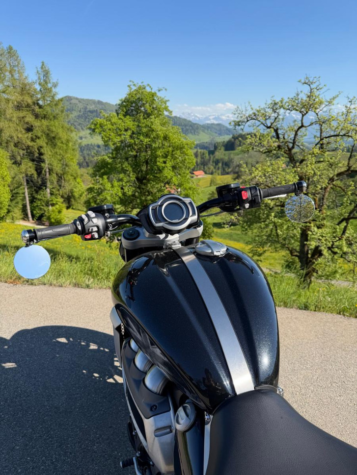 TRIUMPH Rocket 3 GT TRIUMPH Rocket 3 GT