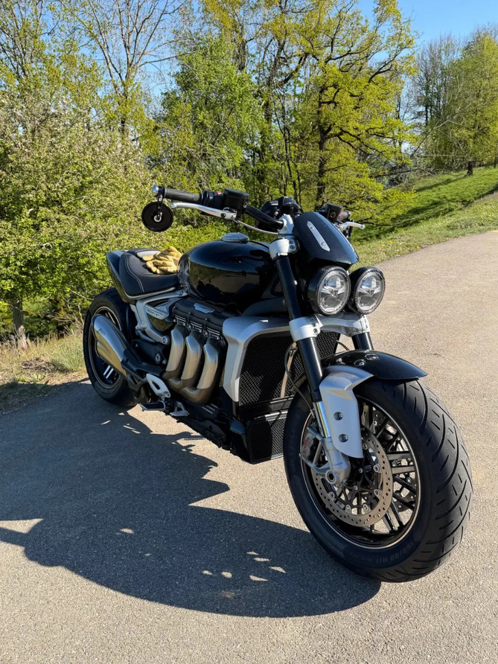 TRIUMPH Rocket 3 GT: Leistungsstarke Cruiser TRIUMPH TRIUMPH Rocket 3 GT