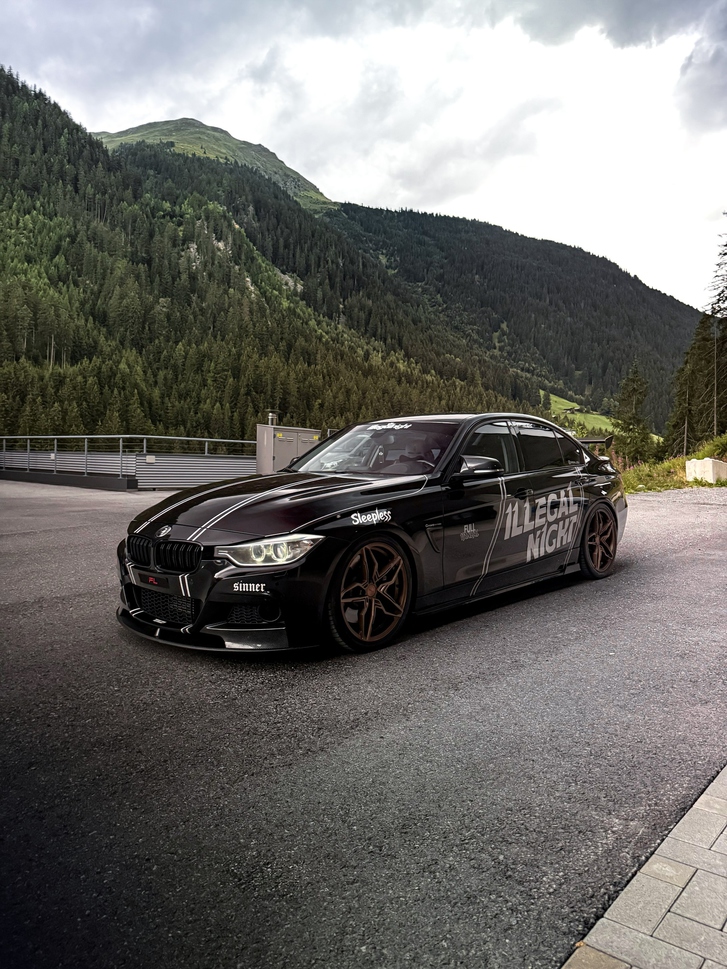 BMW 3er Reihe F30 335i xDrive