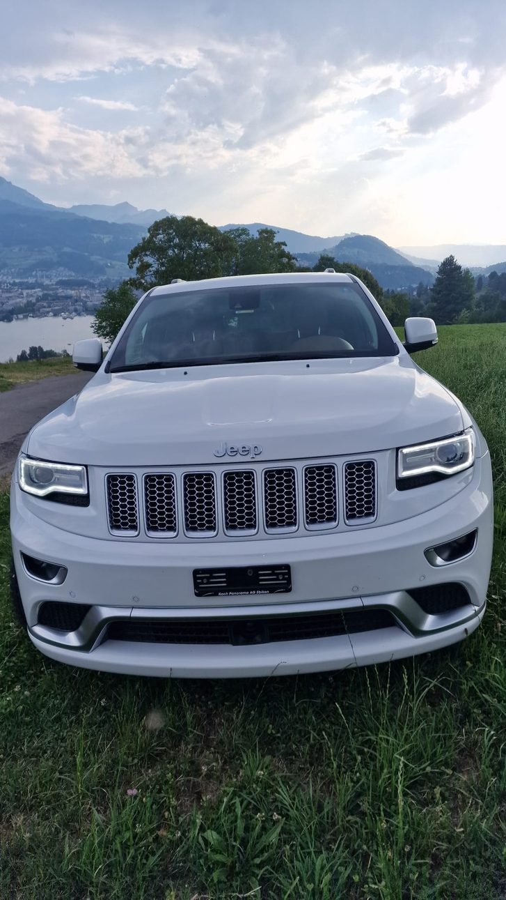 Jeep Grand Cherokee 3.0 CRD 250 Summit - Top Zustand Jeep Jeep Grand Cherokee 3.0 CRD 250 Summit