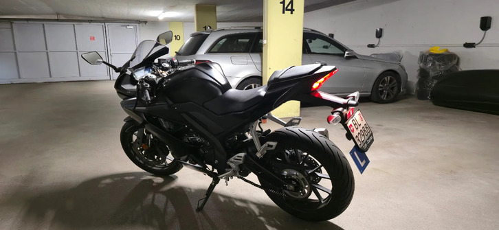 Yamaha YZF-R 125 ABS - Sportliches Fahrvergnügen YAMAHA YAMAHA YZF-R 125 ABS