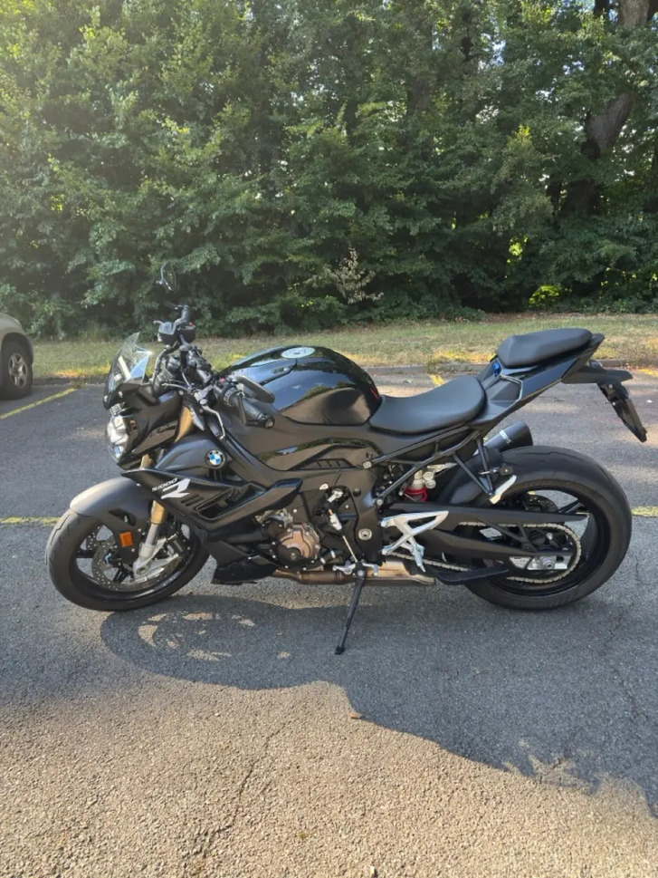 BMW S 1000 R - Top Zustand, nur 21,000 CHF BMW BMW S 1000 R