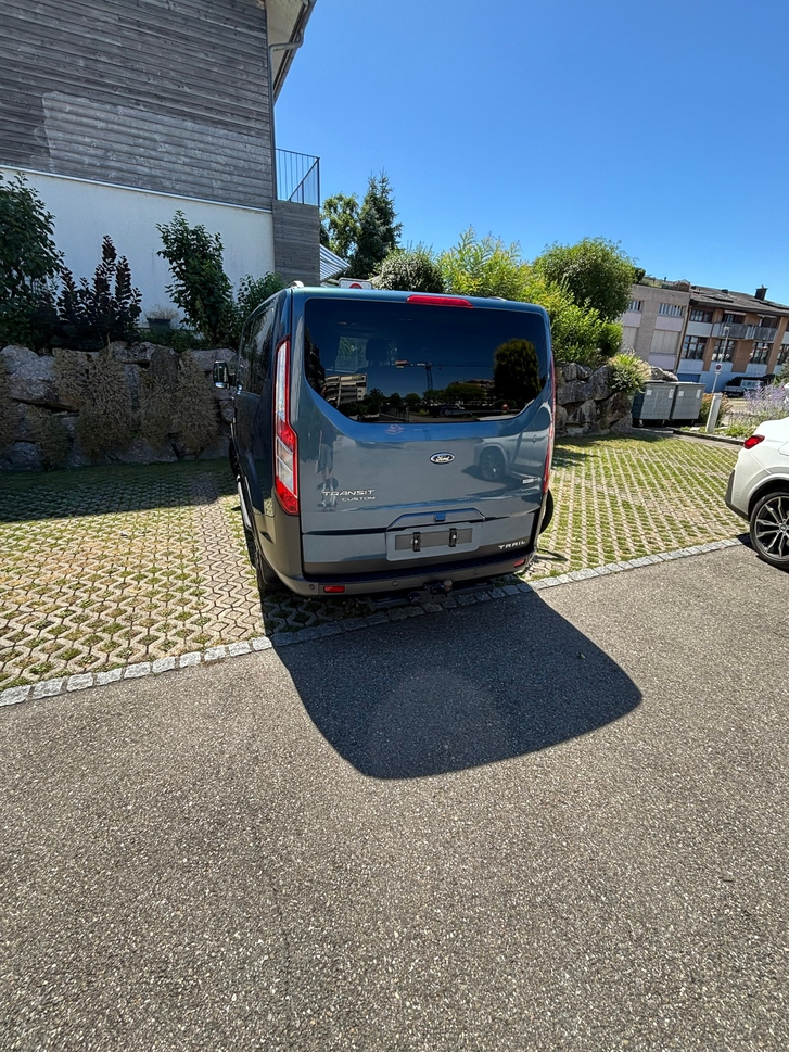 Ford Transit Custom 340 L1 Trail, gepflegter Zustand Ford Ford Transit C Kombi 340 L1 2.0 TDCi 130 Trend HEV2
