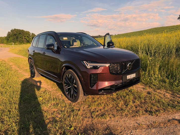 Volvo XC90 2.0 T8 TE Ultra Dark eAWD