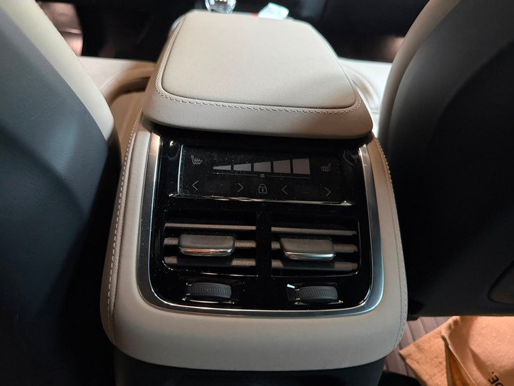 Volvo XC90 2.0 T8 TE Ultra Dark eAWD