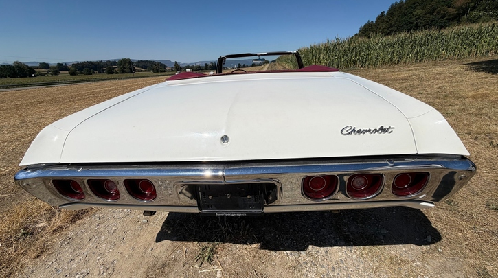 CHEVROLET Impala