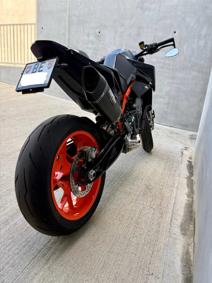 KTM 890 Duke R in Top-Zustand, viele Extras KTM KTM 890 Duke R