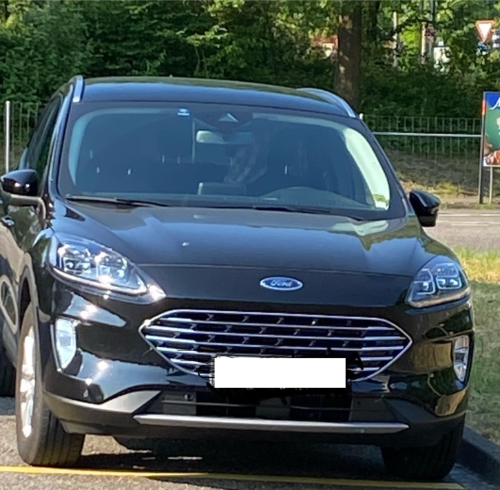 Ford Kuga 2.0 EcoBlue Titanium X 4x4 Ford Kuga 2.0 EcoBlue Titanium X 4x4
