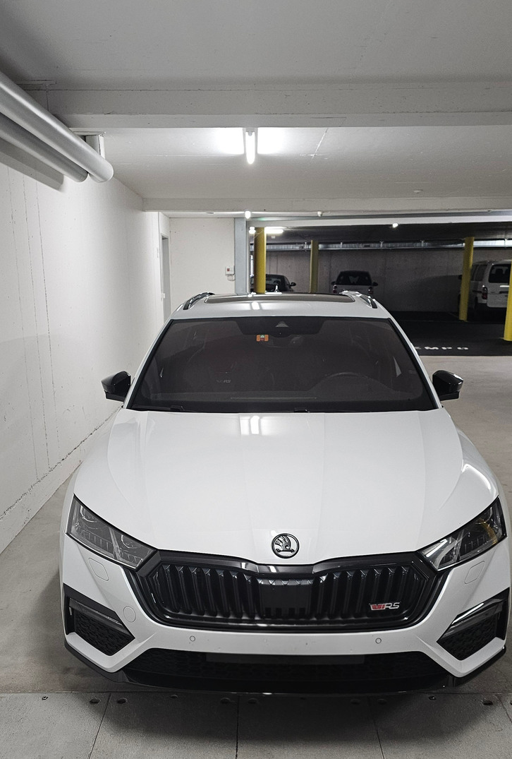 Skoda Octavia Combi 2.0 TSI RS DSG Skoda Octavia Combi 2.0 TSI RS DSG