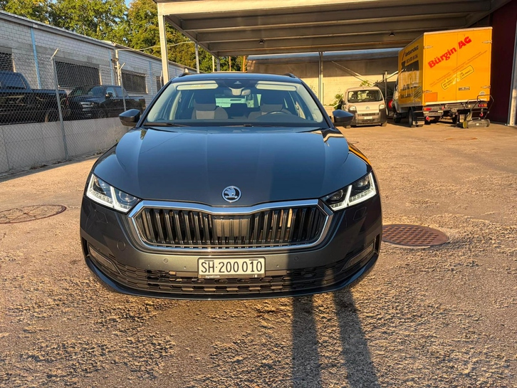 Skoda Octavia Combi 2.0 TDI 150 PS DSG in Top-Zustand Skoda Skoda Octavia Combi 2.0 TDI 150 Ambition DSG