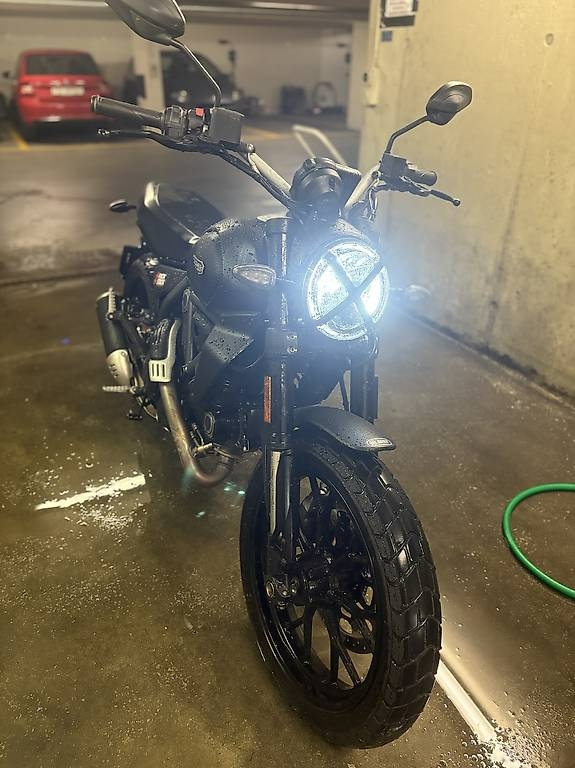 DUCATI Scrambler 803 Icon
