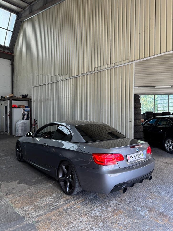 BMW 335i E93 Cabriolet - Top Ausstattung BMW BMW 3er Reihe E93 Cabriolet 335i